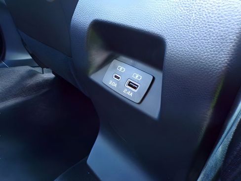 Certified 2024 Subaru Crosstrek 2.0i Premium image 10