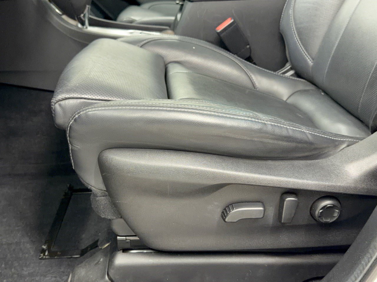 Used 2023 Subaru Ascent Touring AWD/4WD image 16