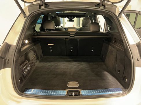 Used 2022 Mercedes-Benz GLE 350 4MATIC w/ AMG Line Exterior image 34