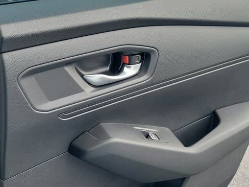 Certified 2025 Honda Accord SE image 7