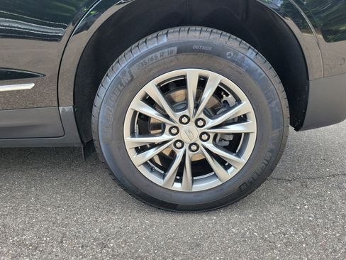 Used 2022 Cadillac XT5 Premium Luxury w/ Technology Package AWD/4WD image 22