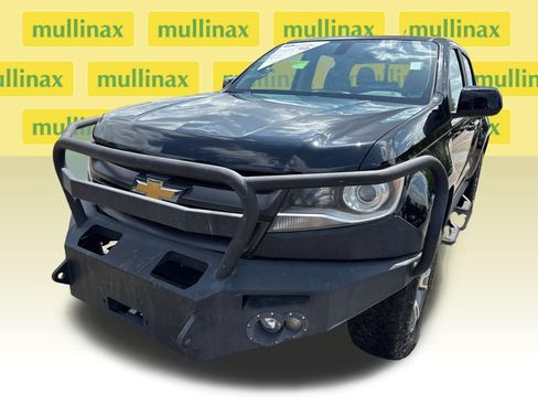 Used 2017 Chevrolet Colorado Z71 AWD/4WD image 10