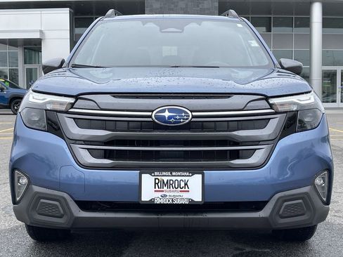 Used 2025 Subaru Forester Premium AWD/4WD image 14
