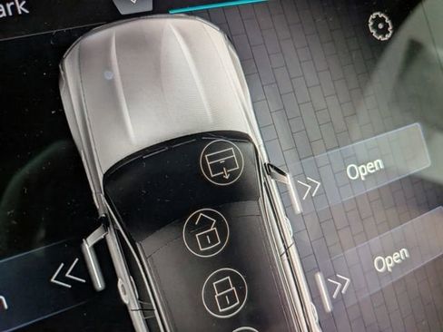 New 2025 Cadillac Escalade IQ Luxury 2 image 10