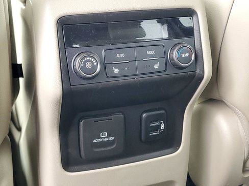 Used 2018 GMC Acadia Denali w/ Technology Package AWD/4WD image 33
