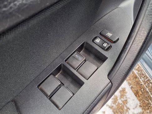 Used 2017 Toyota Corolla L image 14