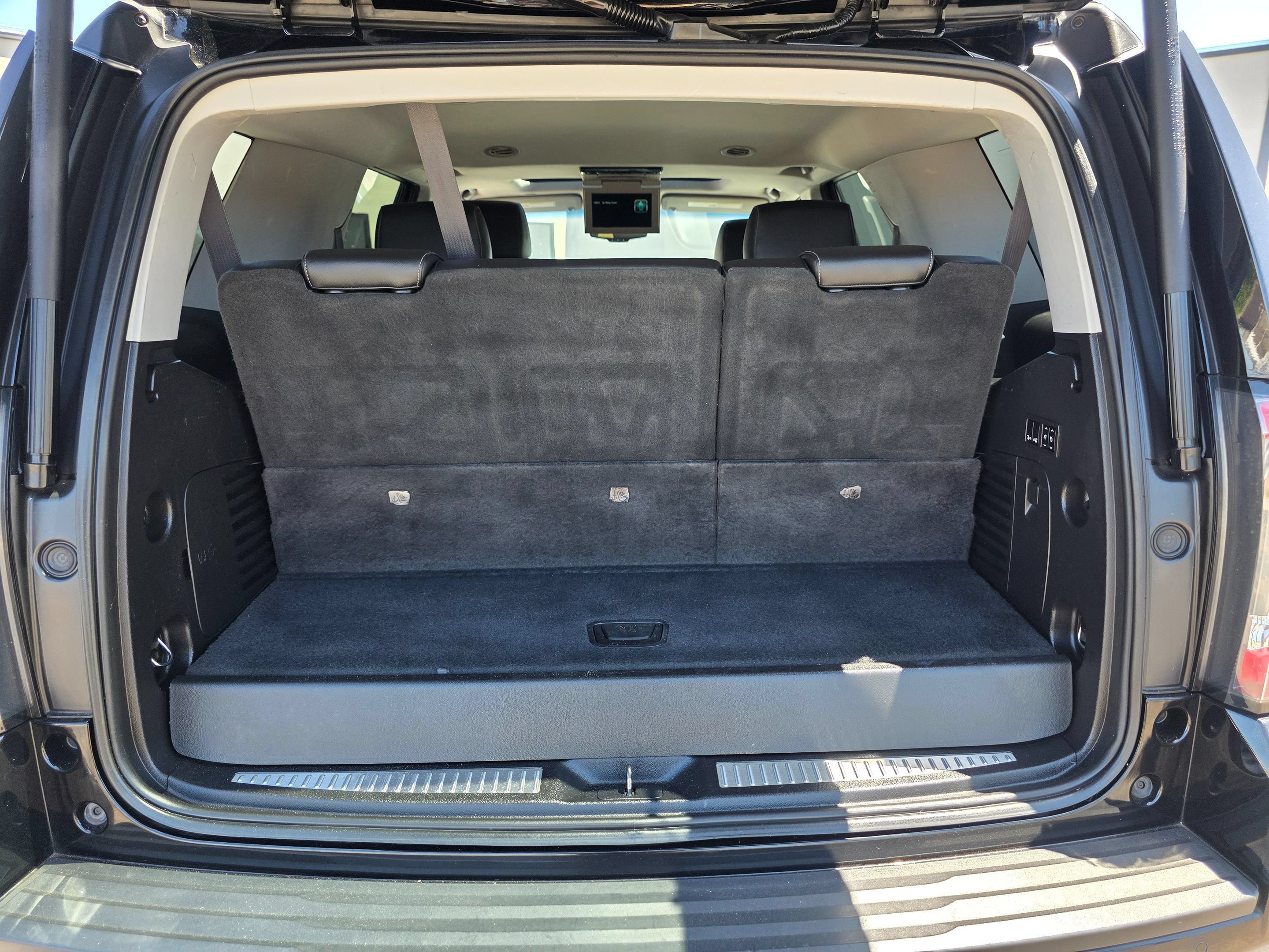 Used 2018 GMC Yukon SLT w/ Open Road Package RWD image 16