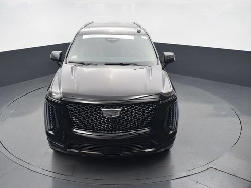 Certified 2026 Cadillac Escalade ESV Sport w/ LPO, ONYX Package AWD/4WD image 40