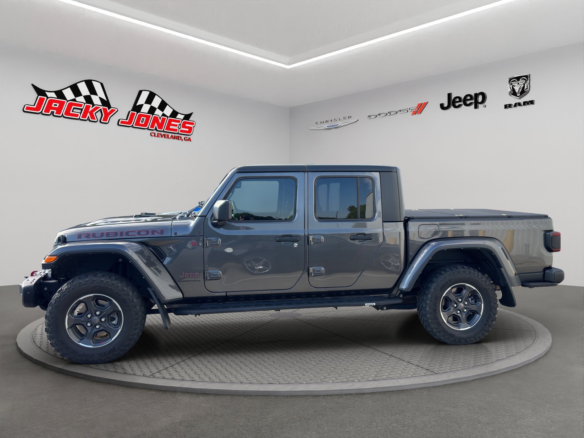 Used 2023 Jeep Gladiator Rubicon w/ LED Lighting Group AWD/4WD image 2