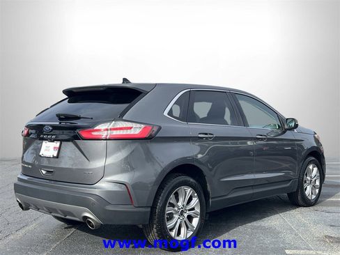 Certified 2024 Ford Edge Titanium image 3