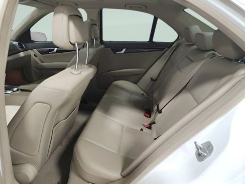 Used 2014 Mercedes-Benz C 300 4MATIC Sedan image 20