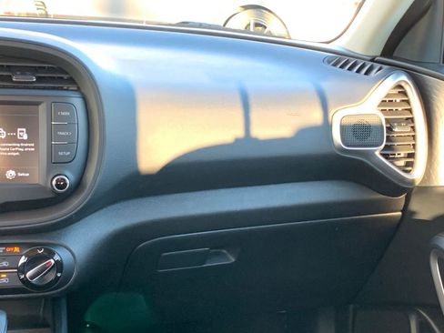 Used 2025 Kia Soul LX w/ LX Technology Package image 33