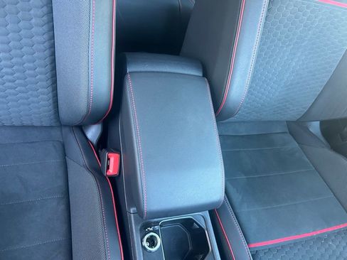 Used 2025 Volkswagen GTI SE image 39