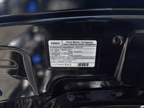 Used 2020 Ford Mustang Shelby GT500 w/ Carbon Fiber Track Pack image 31