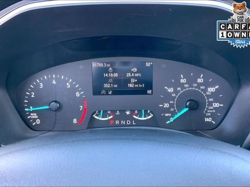 Used 2022 Ford Escape SE w/ SE Sport Appearance Package image 20