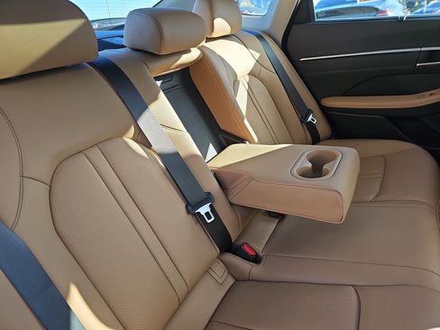 Used 2025 Hyundai Sonata Limited image 12