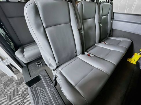 Used 2018 Ford Transit 150 XL RWD image 26