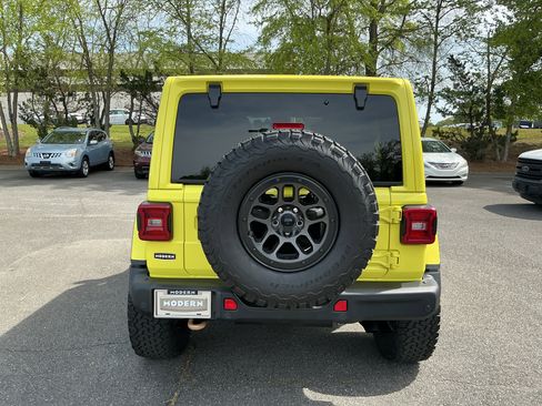 Used 2022 Jeep Wrangler Unlimited Rubicon image 3