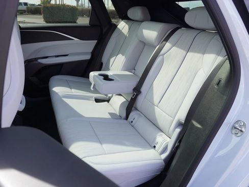 New 2026 Cadillac Lyriq Luxury image 8