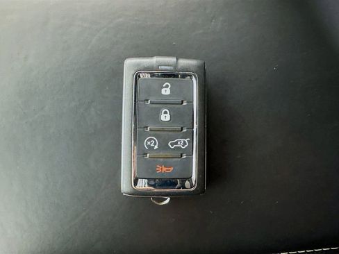 Used 2021 Jeep Grand Cherokee L Overland image 36