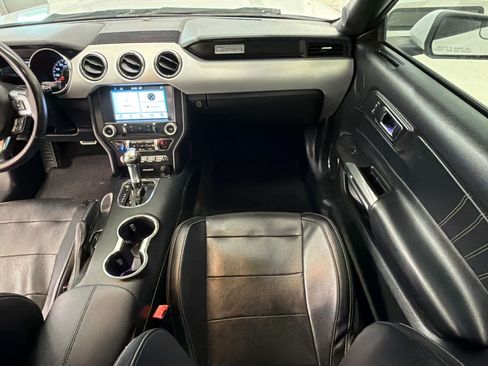 Used 2017 Ford Mustang GT Premium RWD image 29