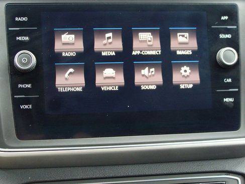 Used 2018 Volkswagen Atlas SE image 14