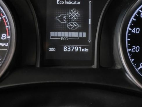 Used 2022 Toyota Camry SE image 17