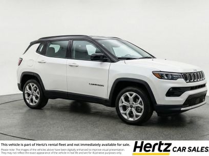 Used 2025 Jeep Compass Latitude