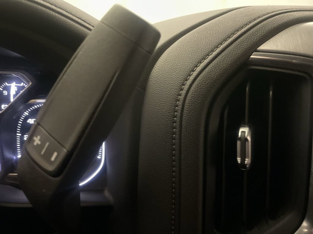 Used 2022 GMC Sierra 1500 Elevation AWD/4WD image 10