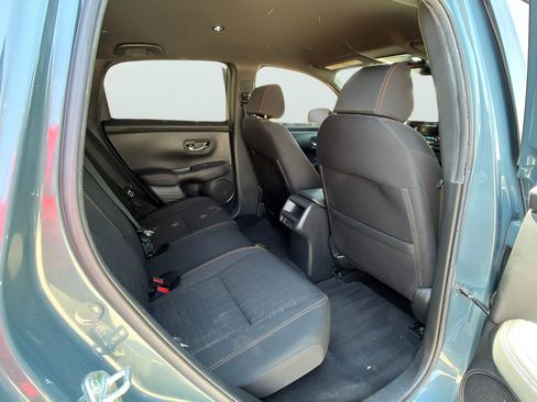 Used 2023 Honda HR-V Sport image 30