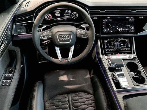 Certified 2025 Audi RS Q8 performance AWD/4WD image 4