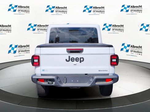 New 2026 Jeep Gladiator Sport AWD/4WD image 4