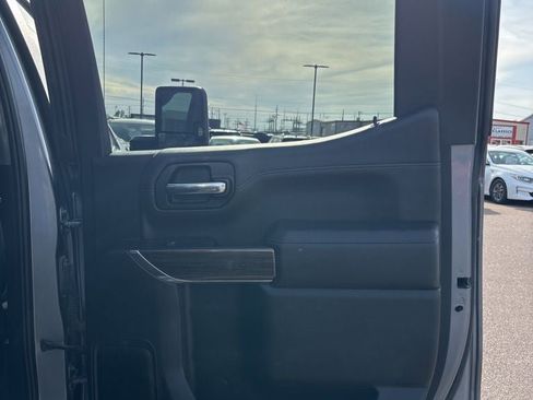 Used 2022 Chevrolet Silverado 1500 RST AWD/4WD image 27
