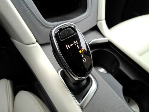 Used 2017 Cadillac XT5 Luxury w/ Driver Awareness Package image 46