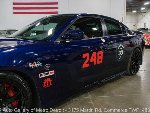 Used 2015 Dodge Charger SRT Hellcat w/ Harman/Kardon Audio Group RWD image 21
