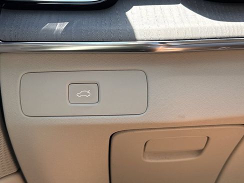 New 2026 Volvo XC90 B5 Ultra w/ Protection Package Premier AWD/4WD image 22