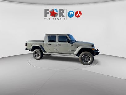 Used 2021 Jeep Gladiator Overland w/ Popular Equipment Package