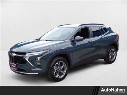 New 2025 Chevrolet Trax LT w/ Driver Confidence Package