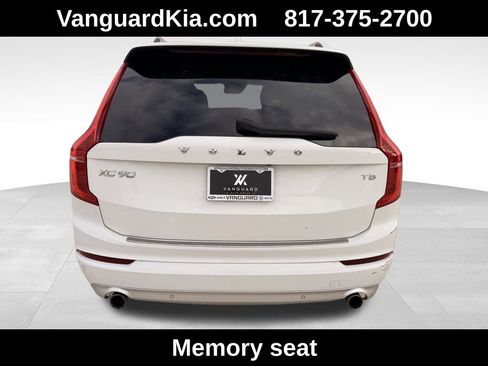 Used 2019 Volvo XC90 T5 Momentum w/ Multimedia Package image 5