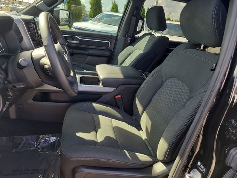 Used 2025 RAM 1500 Big Horn RWD image 21