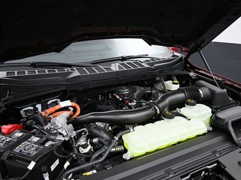 New 2025 Ford F150 Lariat w/ Equipment Group 502A High image 11