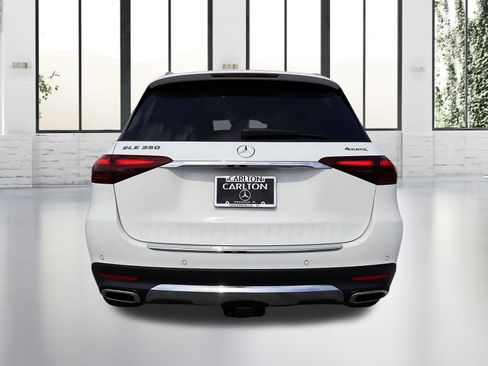 Certified 2025 Mercedes-Benz GLE 350 4MATIC image 4