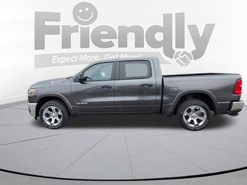 Used 2025 RAM 1500 Big Horn AWD/4WD image 9