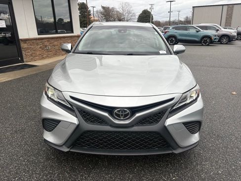 Used 2018 Toyota Camry SE image 10