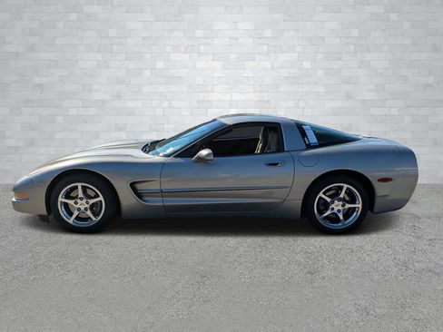 Used 2000 Chevrolet Corvette Coupe w/ Memory Pkg image 8