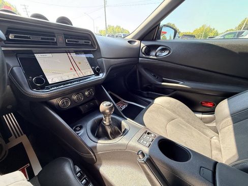 Used 2024 Nissan Z Performance w/ Floor Mat Package RWD image 27