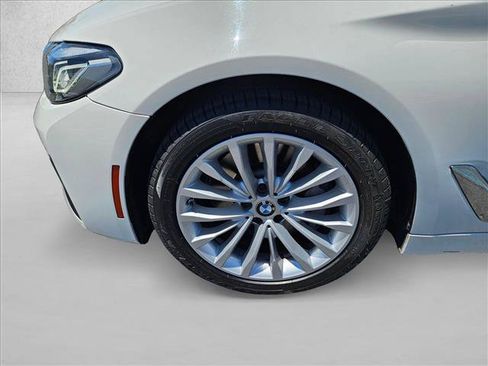 Used 2021 BMW 530i w/ Convenience Package RWD image 23