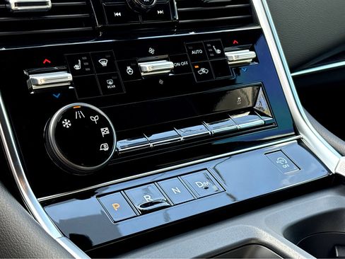 New 2026 Nissan Armada SL image 16