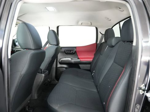 Used 2022 Toyota Tacoma SR5 w/ Technology Package RWD image 32