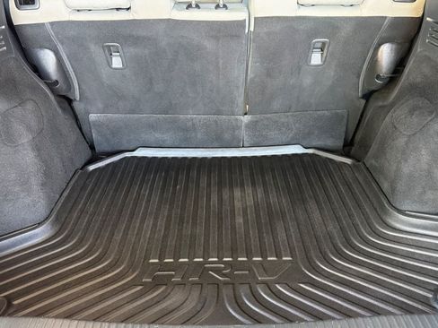 Used 2021 Honda HR-V EX image 15